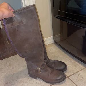 Steve Madden leather boot